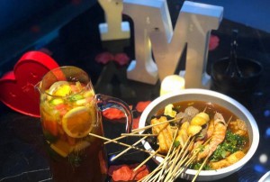 上海有小费拿的ktv招聘包厢管家,需要统一穿工装吗_