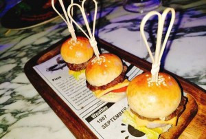 上海奉贤区海湾镇附近夜场招聘包厢服务员,生意好好上班的