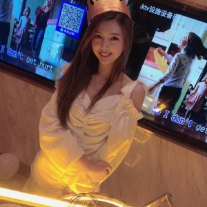 上海浦东新区潍坊新村街道附近ktv招聘包厢陪唱,是当天上班当天发薪吗？