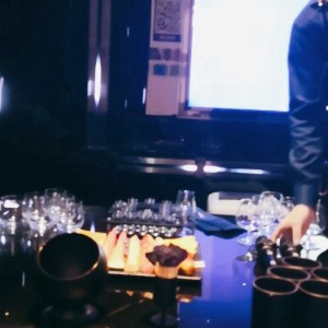 上海浦东新区张江镇附近酒吧招聘酒水促销员,工资是怎么发放的