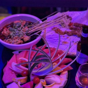 招聘的讽刺文案（职场招募：一场幽默与现实的交锋）