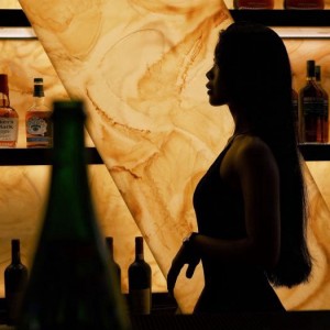 上海宝山区高境镇附近酒吧招聘包厢气氛租,可以兼全职