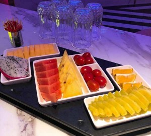 上海哪些夜场ktv招聘包厢陪唱,招聘电话多少