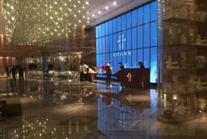 上海浦东新区东海农场附近夜总会招聘商务礼仪,ktv领班队长微信多少