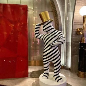 上海小费高的夜场ktv招聘包厢陪唱,薪资待遇包括基本工资外还有其他福利吗？