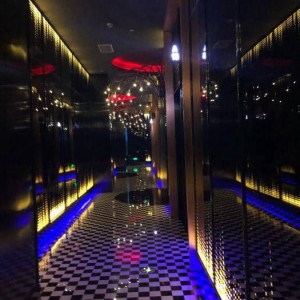 上海黄浦区淮海中路街道附近夜场招聘包厢陪唱,生意好好上班的