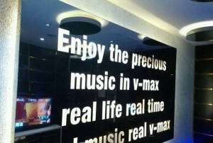 上海静安区彭浦新村街道附近ktv招聘包厢管家,(不需要喝酒的)