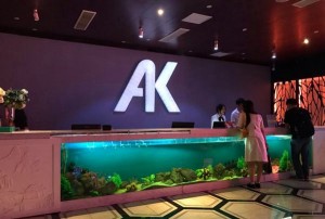 上海宝山区张庙街道附近夜总会招聘商务接待,加班双倍工资吗？