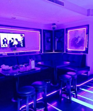 招聘高级文案标题（诚聘资深文案创意专家）