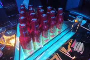 上海浦东新区金桥镇附近ktv招聘包厢管家,工资是怎么发放的