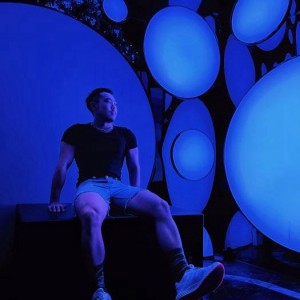 幽默招聘酒吧文案模板（创意招聘启事：打造欢乐酒吧氛围文案范本）