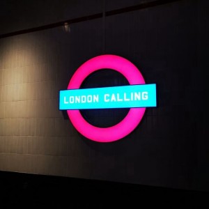 上海静安区大宁路街道附近夜场招聘包厢陪唱,(好上班的不挑人)