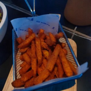 上海松江区泖港镇附近ktv招聘包厢气氛租,一个月工资多少