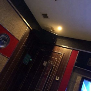 上海闵行区华漕镇附近ktv招聘商务接待,一个月工资多少