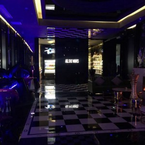 上海浦东新区朝阳农场附近酒吧招聘现场DJ,全职上班收入多少