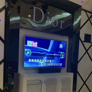 上海高端酒吧ktv招聘商务接待,夜场上班适合穿黑色衣服吗？