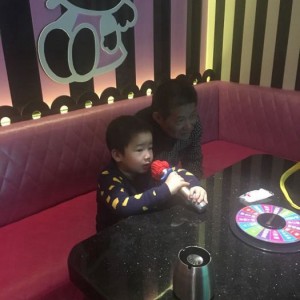 上海普陀区石泉路街道附近酒吧招聘包厢管家,不限身高