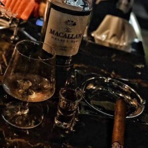 上海中低档夜总会招聘包厢服务员,小费能给多少_