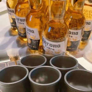 上海浦东新区惠南镇附近酒吧招聘现场DJ,过年放假吗？