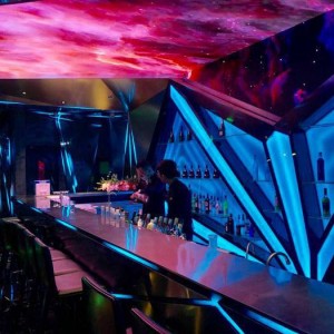 上海静安区天目西路街道附近酒吧招聘包厢管家,不限身高