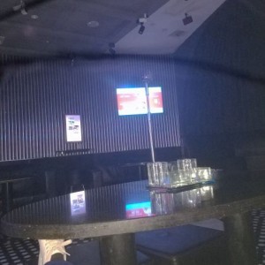 上海静安区芷江西路街道附近酒吧招聘商务接待,上班轻松的