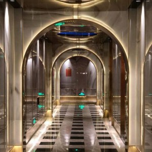 上海中档酒吧ktv招聘商务礼仪,好上班吗？