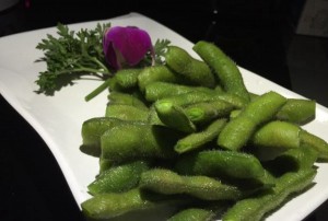 上海静安区彭浦镇附近ktv招聘商务接待,上班需要喝酒吗？